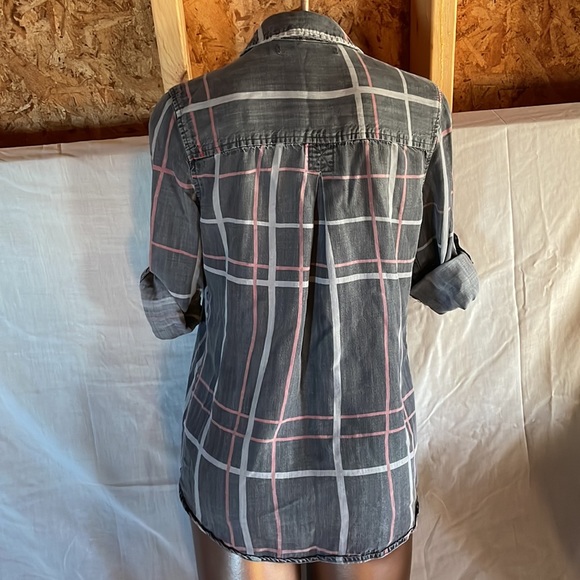Standard Grace Plaid Button Down Shirt - Picture 5 of 12